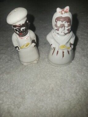 Vintage Ceramic Salt & Pepper Shakers From The 40s Or 50s
